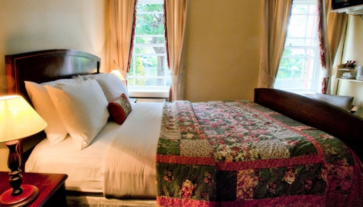 Gougane Barra Hotel room
