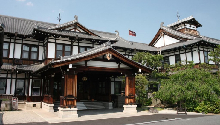 Nara Hotel exterior entrance
