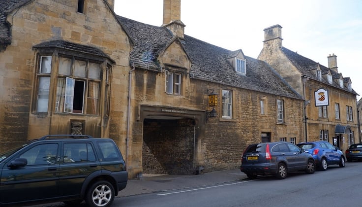 Noel Arms Hotel exterior