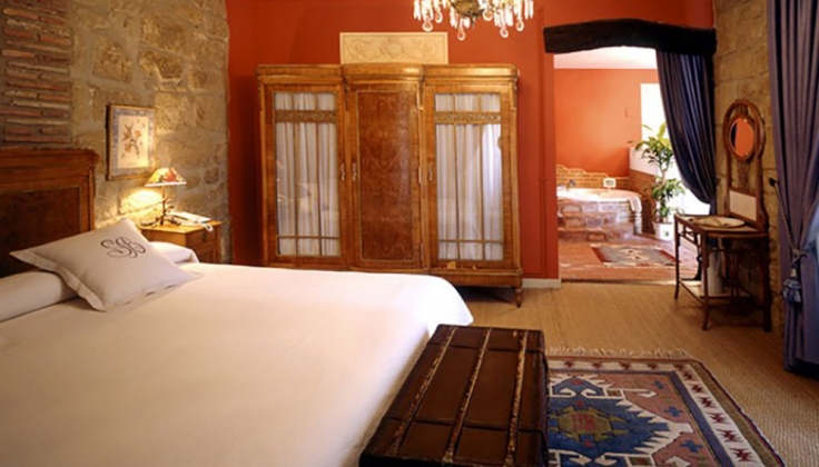 hotel bedroom