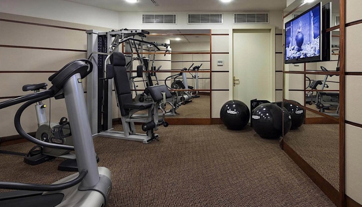 una hotel cusani gym