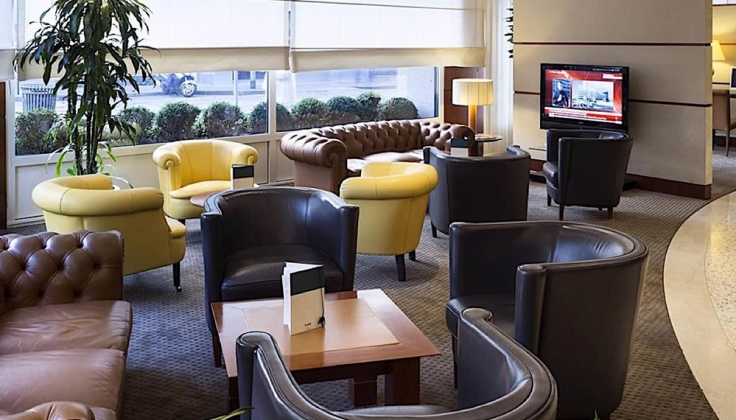 hotel cusani lounge