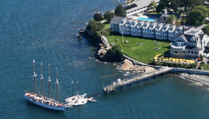 bar harbor inn exterior