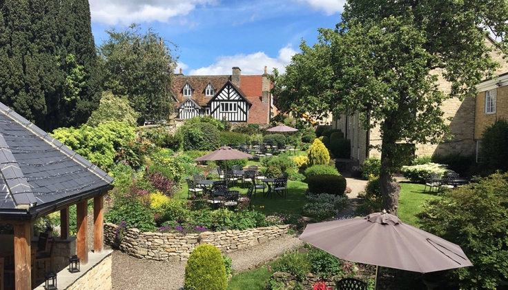 Black Swan Hotel exterior garden