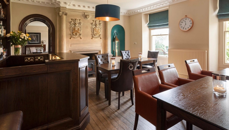 Burgoyne Hotel bar