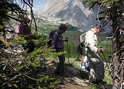 encore_travelers_bob_terry_hike