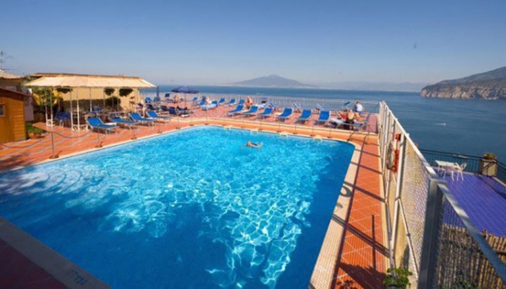 hotel minerva pool