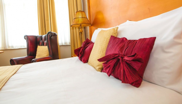 The Victoria Hotel bedroom