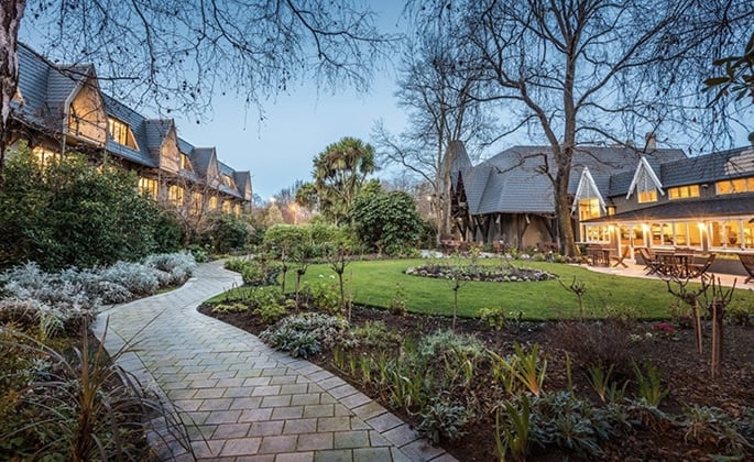 Chateau-on-the-Park-exterior.jpg, NZ-NZEALAND
