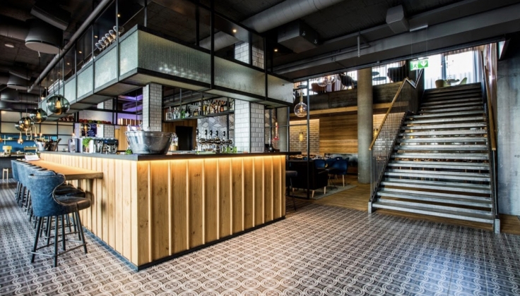 Canopy-by-Hilton-Reykjavik-bar.jpg, IS-ICEWE